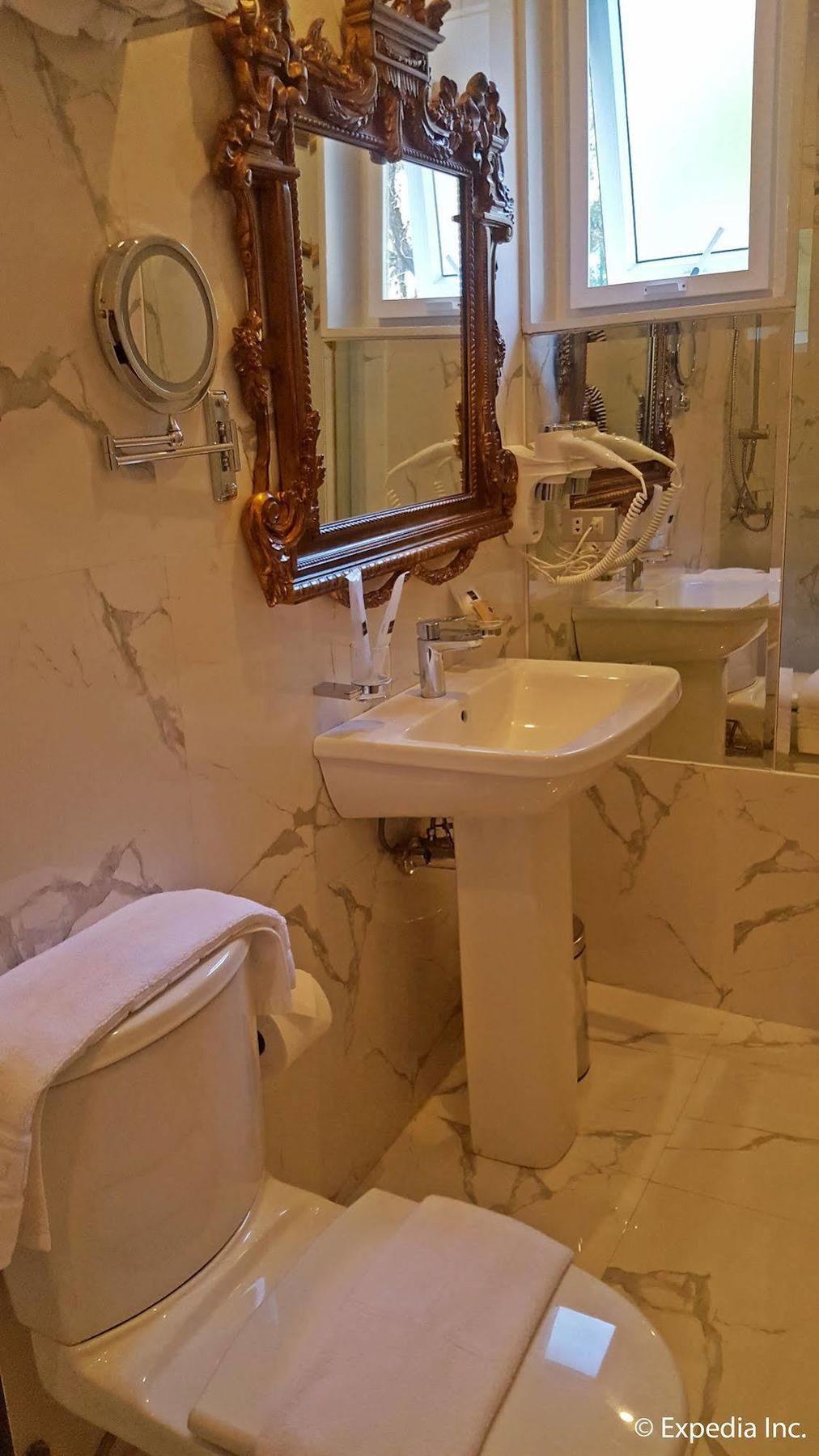 Kamiseta Hotel Baguio City Kültér fotó